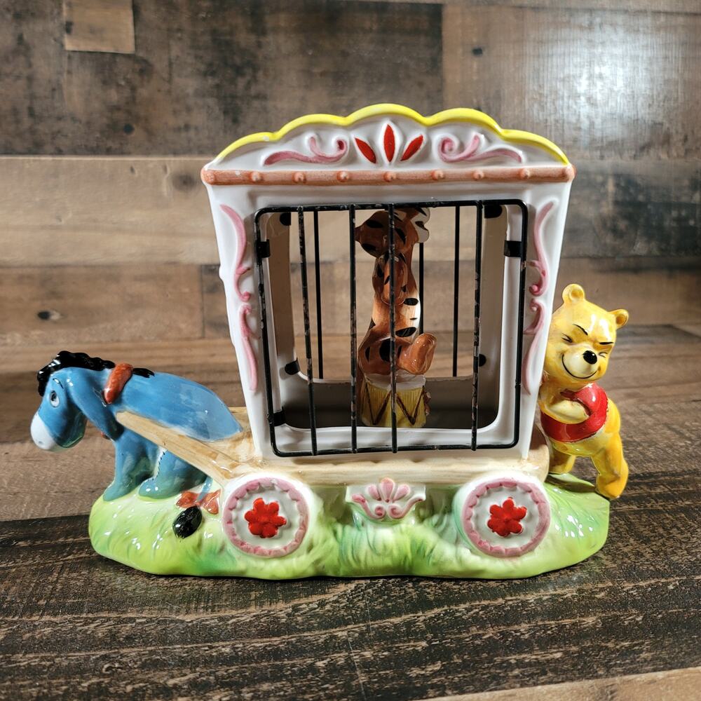 Rare Winnie The Pooh Circus Wagon Music Box Tigger Spins Eeyore Pulls Disney